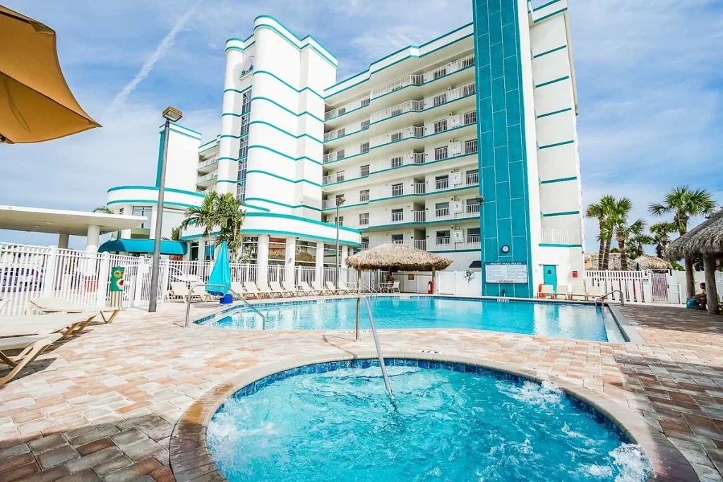 Budget motels in Cocoa Florida close to hidden gems and museums