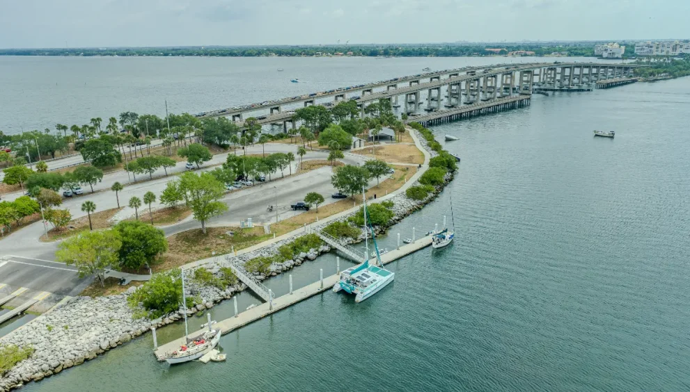 Seasonal travel and transportation tips near Cocoa Beach Florida including cruise traffic, peak seasons, and regional access routes