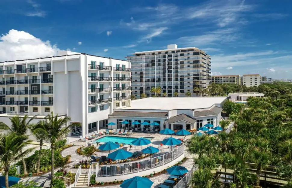 Budget-friendly motels in Cocoa Beach, Florida near the ocean